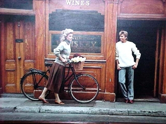 Traditional Classic Unisex Aran Knit Fisherman's Sweater - Image 3