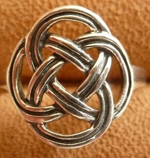 The Rounds - Sterling Silver Celtic Round Ring