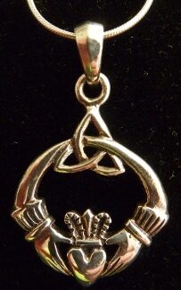 Wow! Sterling Silver Trinity Knot/Claddagh Necklace