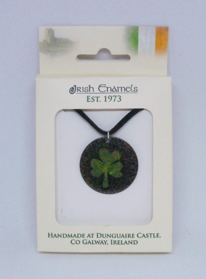 Irish Enamels: Shamrock are Supposed to be Green Necklace! Gorgeous!